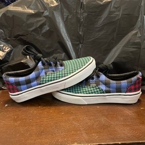 New low Top Boys Vans